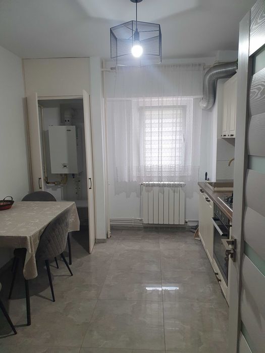 Apartament 3 camere de inchiriat