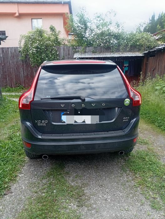 VOLVO XC60 0 — imagine 3