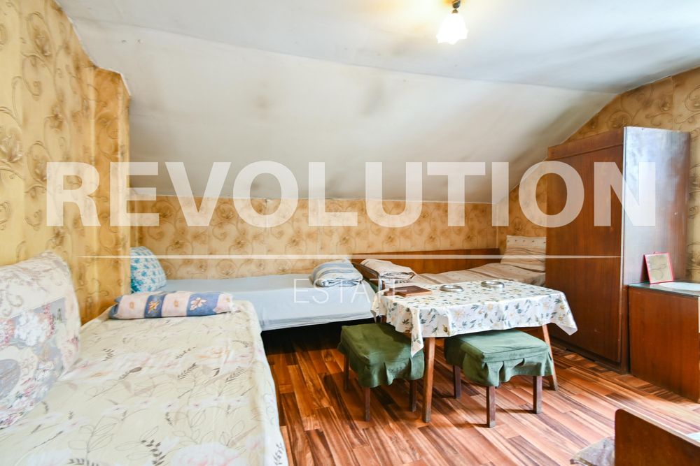 Етаж от къща в ж.к. Горна Баня.