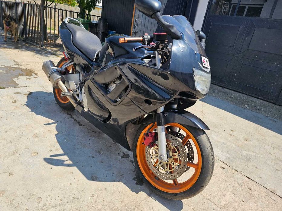 HONDA CBR 600 F3 - PC31/A - 600cmc - 77kw