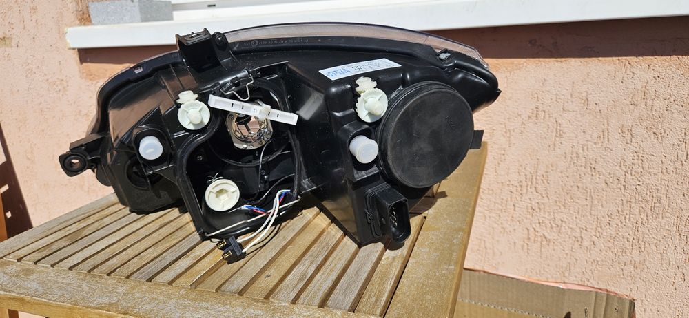 Vand far dreapta Seat Leon 1P nou