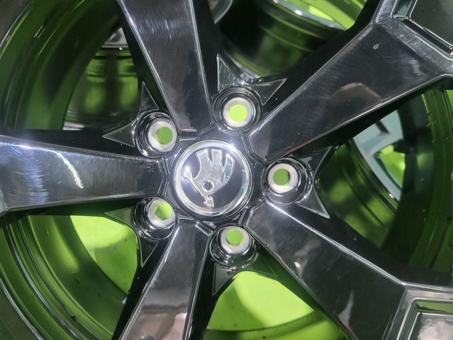 17 5x112 Skoda лети джанти 5х112 шкода