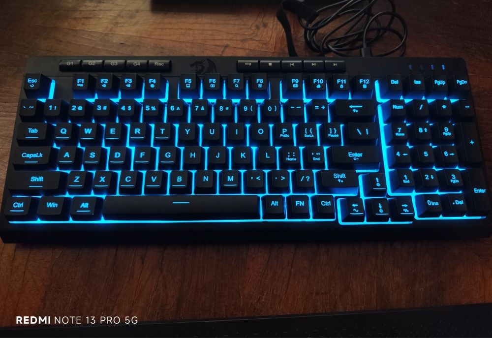Vând tastatura de gaming