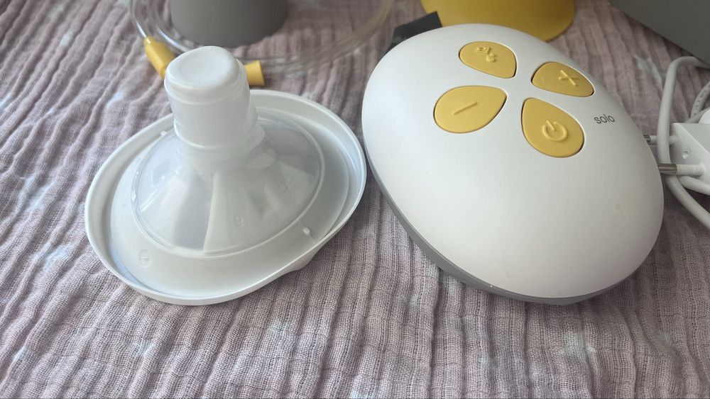 Medela Solo Електрическа двуфазна помпа за кърма