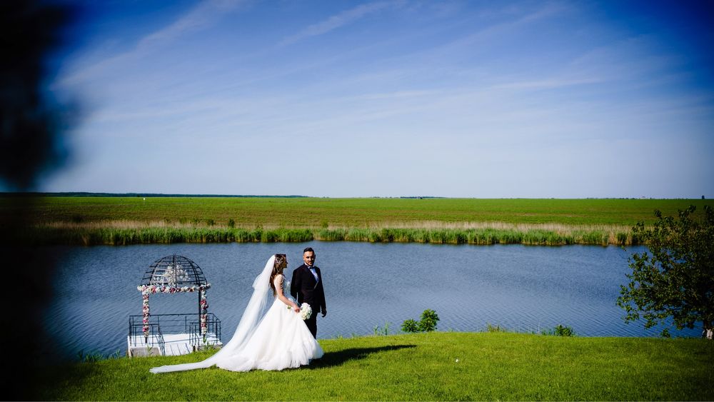 Rochie de mireasa A line ivoire usoara model deosebit