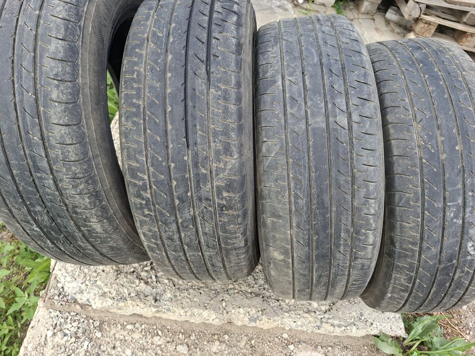 Продам шины 225/60/18 якохама