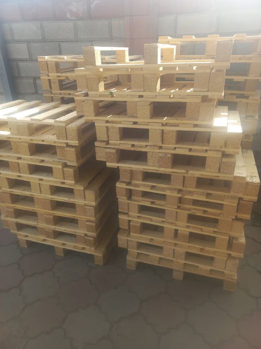 Продам палеты 80×60.