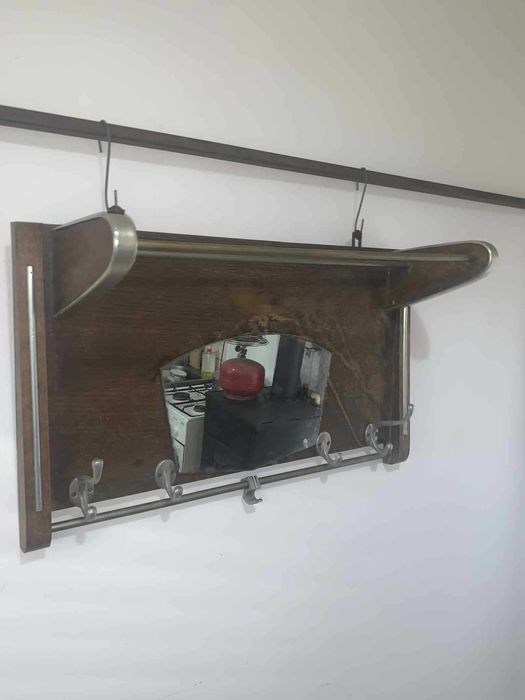 Cuier polita cu bare de fier si onglinda