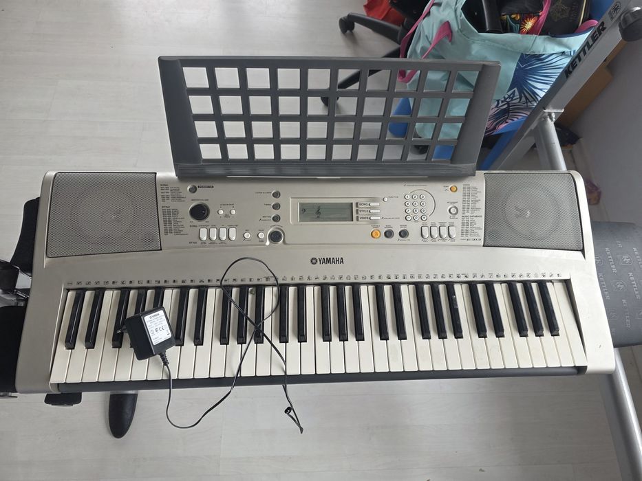 Yamaha синтезатор