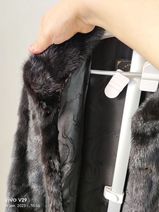 Продам норковую шубу
