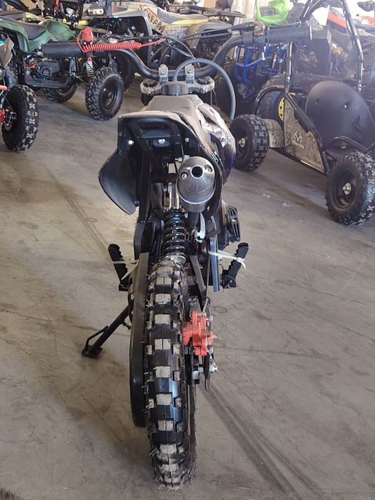 Cross 49cc nou cu stikerele dezlipite crossul este nou