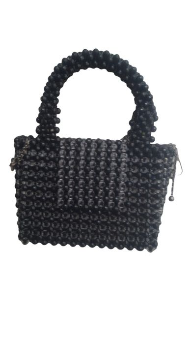 Сумка из бус черная