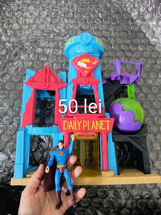 Jucării rămase mici