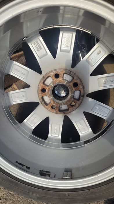 Vând jante VW originale R17  5×112