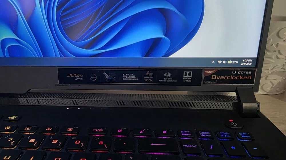 Laptop Gaming Asus ROG Strix G17 G713QR
