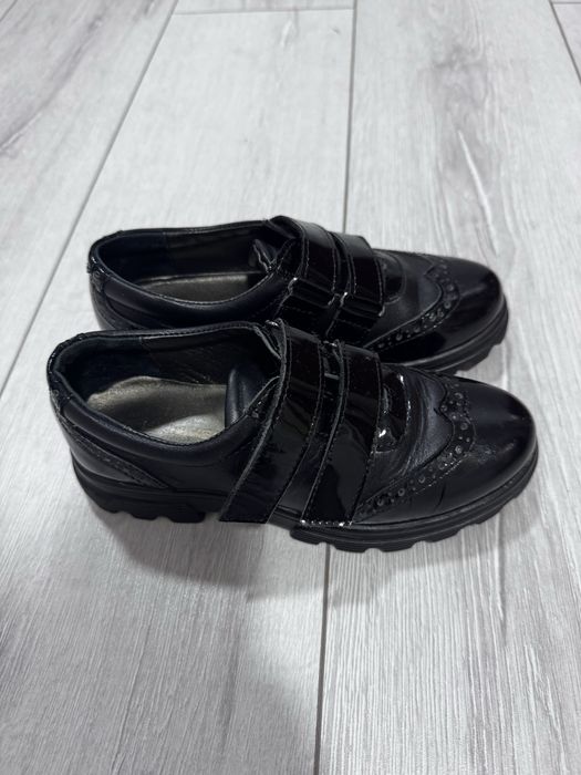 Продам ботинки кожаные