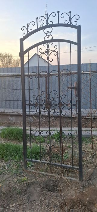 Металлическая калитка