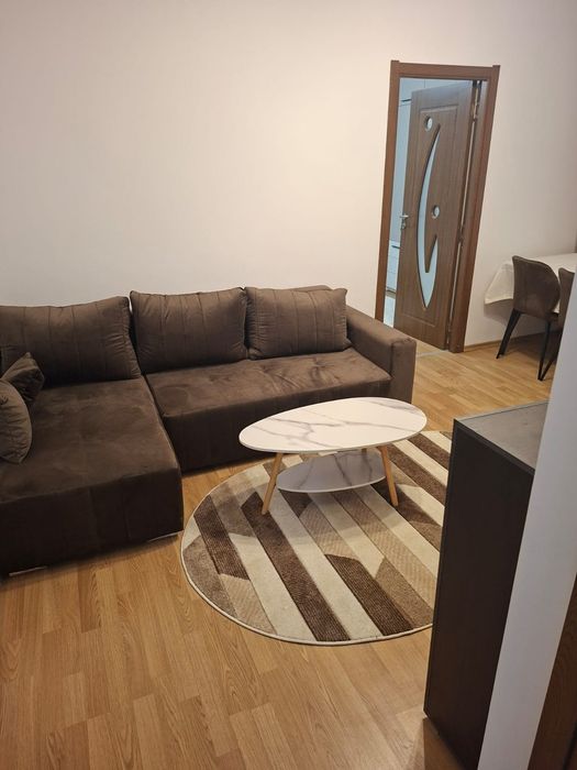 Închiriez apartament in Rădăuți