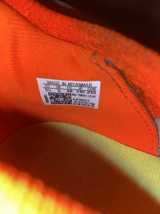 Ghete de fotbal adidas