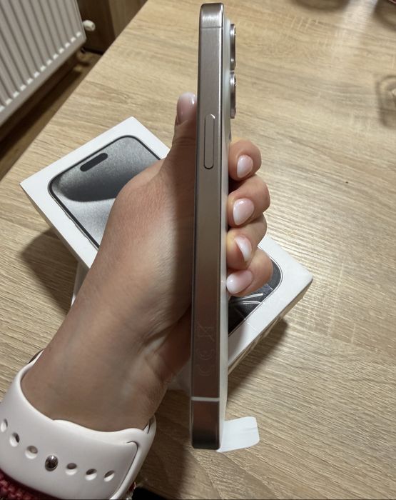 Iphone 15 pro, NOU, White titanium, 256 GB