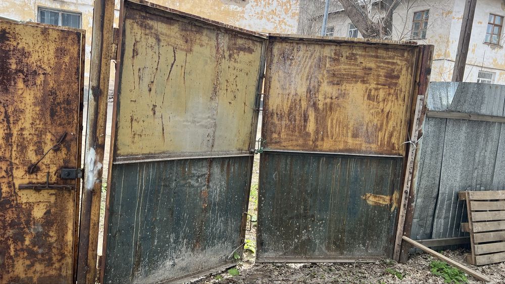 Срочно продам ворота железные