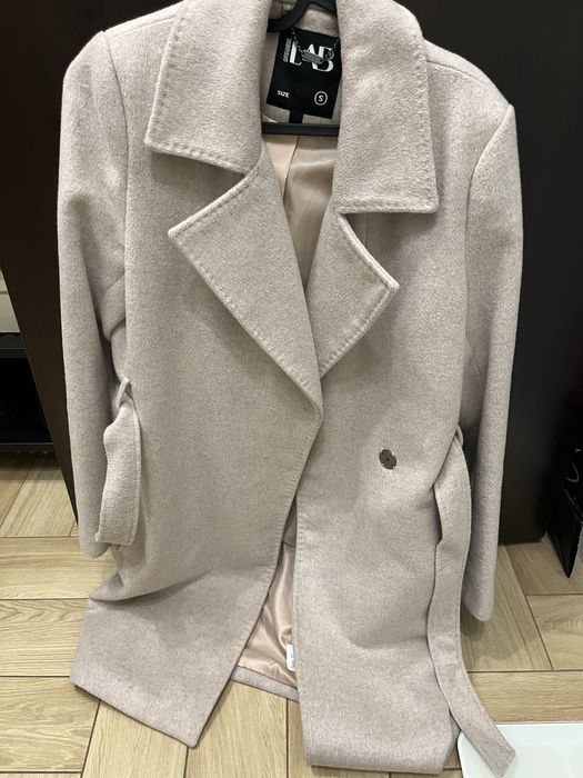 Вълнено палто от Answear, преходно