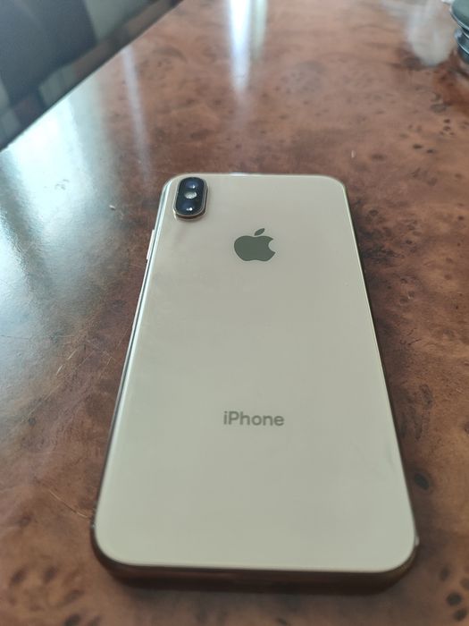 Продам iPhone XS