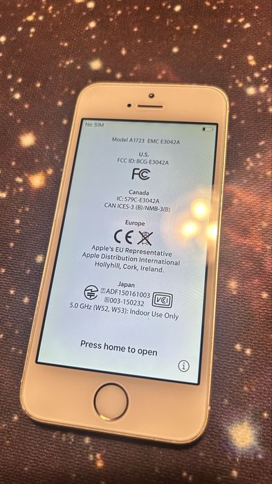 iPhone SE 2016, 64GB, 73% Батерия