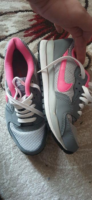 Adidasi dama merg marimea 36