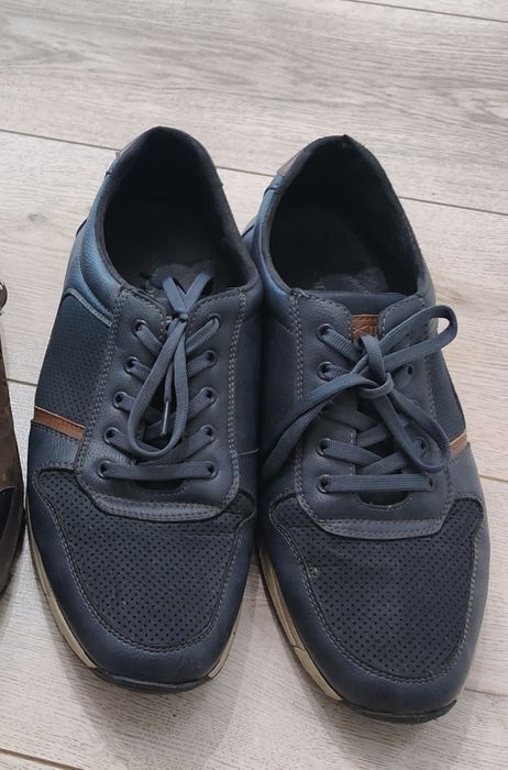 Продам кроссовки в стиле casual