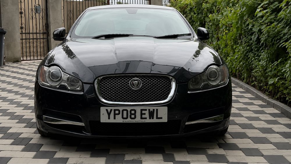 JAGUAR XF Luxury Premium 2.7 V6 - Diesel - Auto Padele F 1 - Bi - Xenon - Racire Scaune + Masaj - Jante 19 - Carte Intraga -