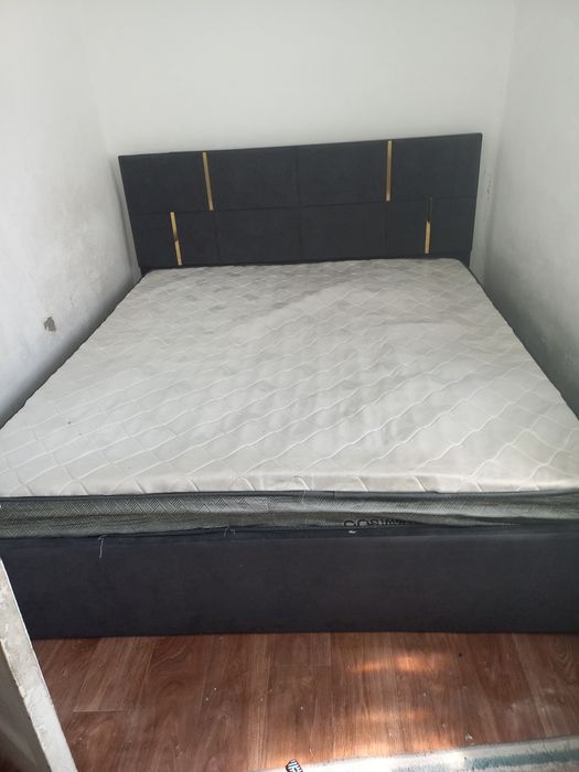 Кровать без матраса 200×200