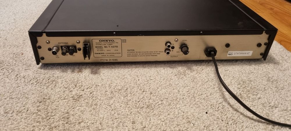 Tuner Onkyo Integra T-4270,Digital-Synthesizer AM/FM stereo, Japan
