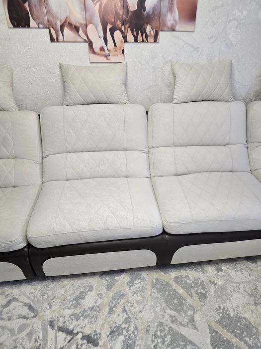 Продам диван в гостиную