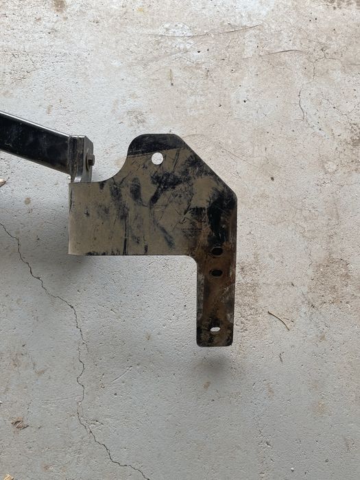 Фаркоп на ланд крузер