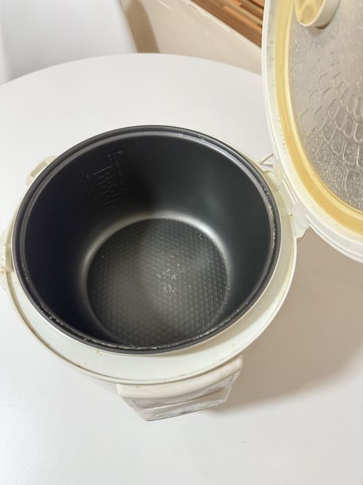 Мультиварка scarlett белая