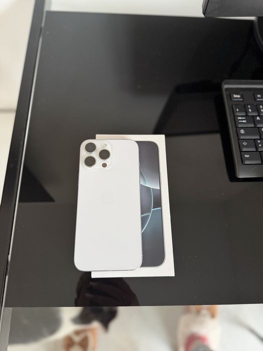 Iphone 16 Pro Max ,White Titanium 512GB