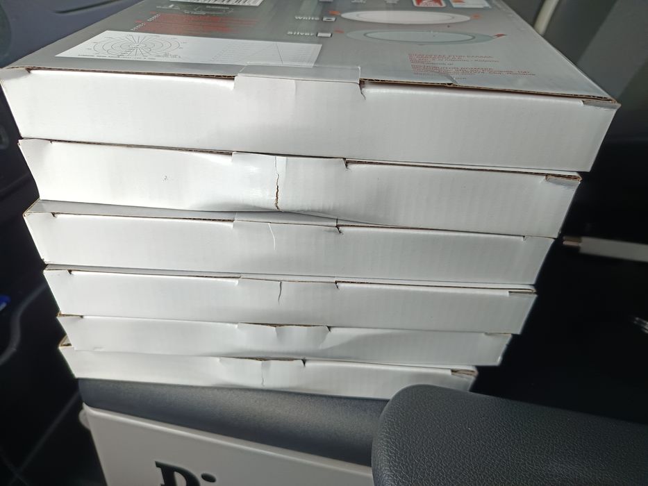 Oferta!!!  12 siguranțe și 6 spoturi la preț redus