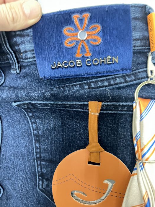 Нов модел дънки JACOB COHEN. Налична пълна серия от31ви до 40ти размер