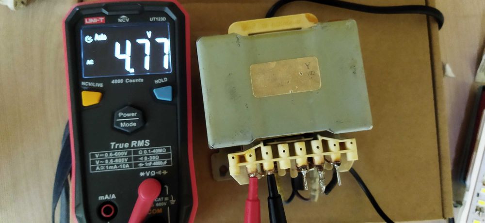 Трансформатор  30 В, 15 В, 5 В, 8 В