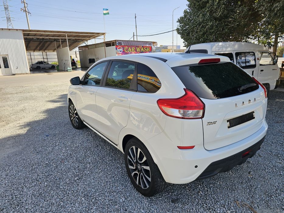 LADA X-RAY yaxahi mashin