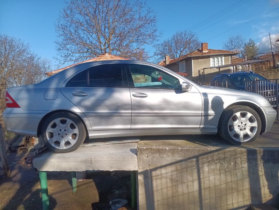 Mercedes-Benz W203 C320 CDI  224 к.с. 2006 г. Авангард на части