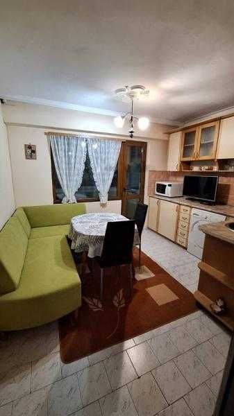 Дава се под наем Тристаен апартамент в Бургас, Изгрев - 60 кв.м за 408 € - Снимка #2