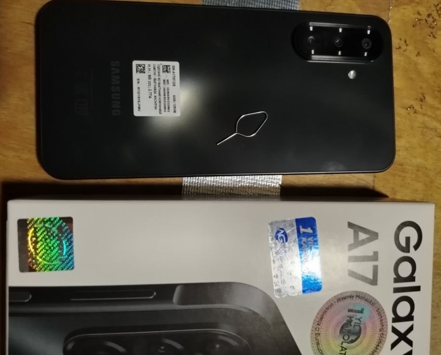 Samsung A17 yangi