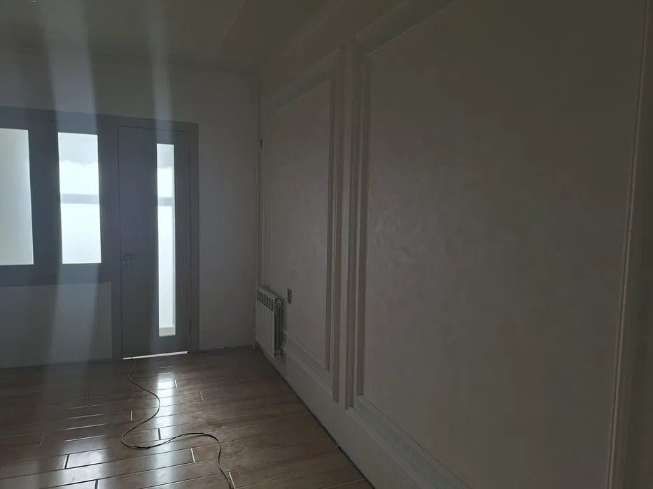 СУПЕР ЛОКАЦИЯ!Коратош 2 хона квартира сотилади!