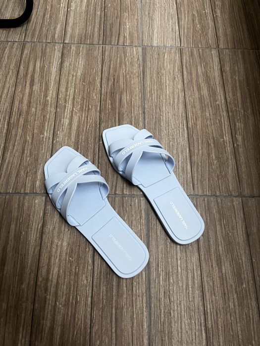 чехли Karl Lagerfeld