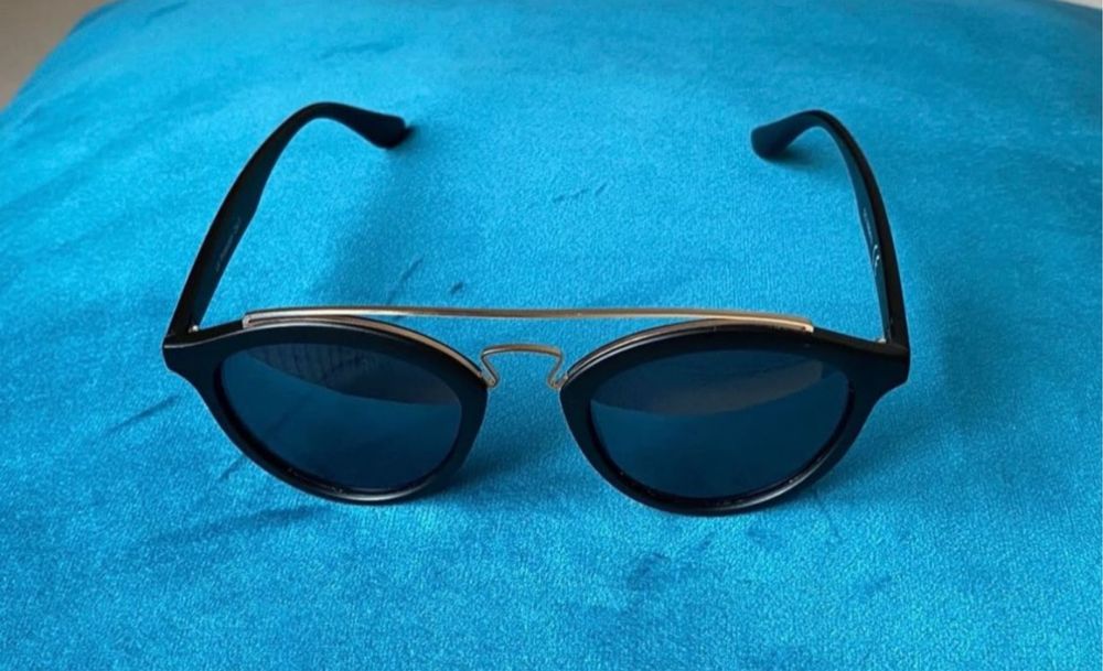 Готини слънчеви очила с UV защита