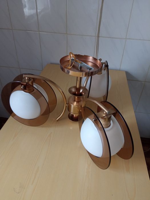 Продаётся люстра  б/у в отличном состоянии