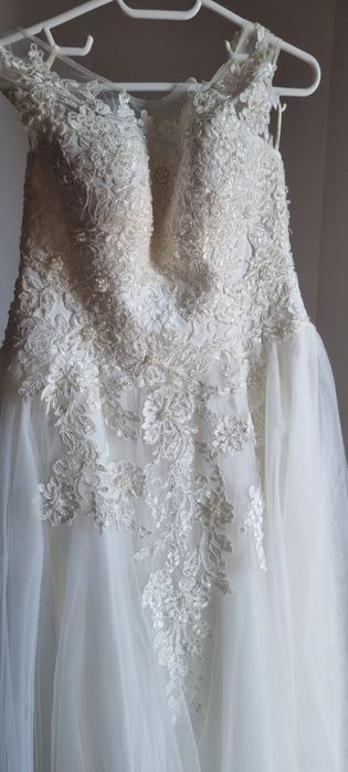 Rochie mireasa nouă
