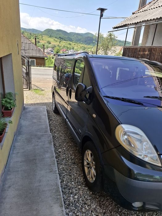 Opel Vivaro 2.0D 2011